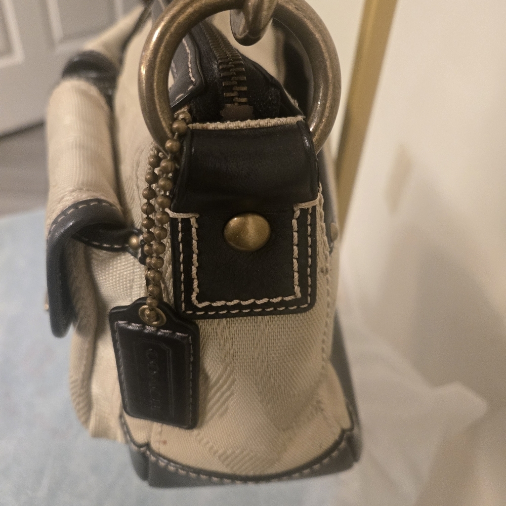 Coach Y2K Double Turnlock Shoulderbag - Picture 6 of 16